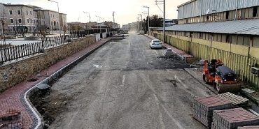 buyuksehir-calisiyor-darica-ozbay-sokak-yenileniyor.jpg