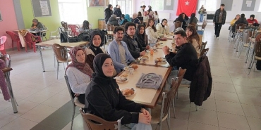 buyuksehir-genclik-meclisi-fakulte-kahvaltilari-ile-ogrencilerin-kaynasmasini-sagliyor.jpg