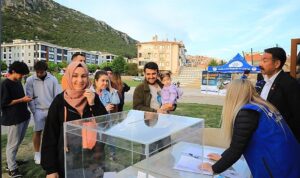 buyuksehir-kent-parka-yapilacak-tesisi-halka-soruyor-tWfQfjMq.jpg