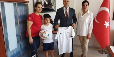 buyuksehir-sehit-suleyman-gurun-oglunun-dogum-gununu-unutmadi.jpg