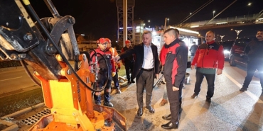 buyuksehirde-yeni-yil-gecesi-de-yol-bakim-hizmeti-devam-etti.jpg