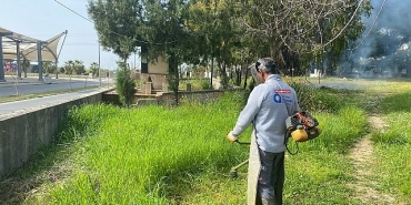buyuksehirden-mezarliklarda-bakim-onarim-calismasi.jpg