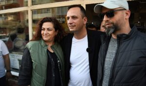 camdibi-muzisyenlerinden-mini-konser-SnVXsDeY.jpg