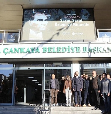 cankaya-atasini-saygi-ve-ozlemle-andi.jpg