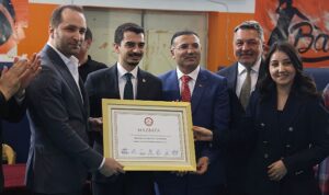 cankaya-belediye-baskani-huseyin-can-guner-gorevi-teslim-aldi-hJOnKdtd.jpg