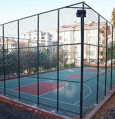 cankaya-belediyesi-19-parkinda-spor-alanlarini-yeniledi.jpg
