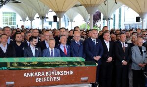 cankaya-belediyesinde-2014-2024-yillari-arasinda-baskan-yardimciligi-gorevi-yapan-gulsun-bor-son-yolculuguna-ugurlandi-QN2fmKqQ.jpg