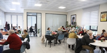 cankaya-belediyesinden-emeklilerin-yasam-kalitesine-katki.jpg