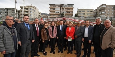 cem-hayirlioglu-yeniden-baskan-secildi.jpg