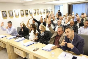 cesme-belediye-meclisi-ekim-ayi-toplantisinda-onemli-kararlar-alindi.jpg