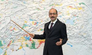 cesmenin-su-sorunu-tarih-oluyor-proje-bu-yil-tamamlaniyor-Mki3CupJ.jpg