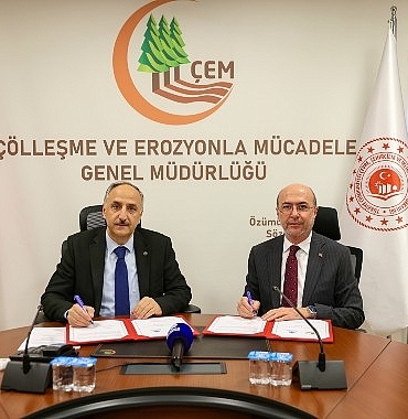 cevre-sehircilik-ve-iklim-degisikligi-bakanligi-ve-selcuklu-belediyesi-karbon-yutak-alani-icin-isbirligi-protokolu-imzaladi.jpg