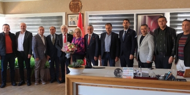 chp-pm-uyesi-tumden-baskan-topalogluna-ziyaret.jpg