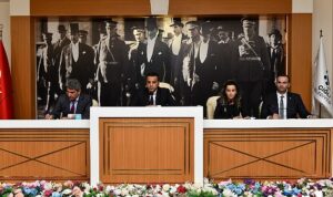 cigli-meclisinde-bir-oy-birligi-de-doruk-icin-baskan-onur-emrah-yildiz-faaliyet-raporunu-WTvbiFAS.jpg