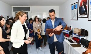 ciglili-kadin-kursiyerlerin-el-emegi-urunleri-gorucuye-cikti-Eh3KsCZc.jpg