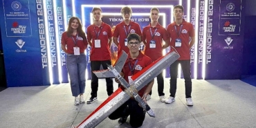 darussafakali-ogrenciler-teknofestte-zirvede.jpg