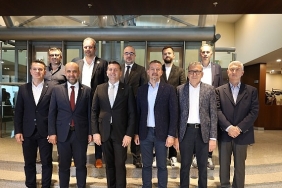 deri-sektorunde-ihracatin-yildizlari-odullerine-kavustu.jpg