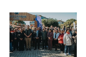 didimde-anisi-yasatilan-bir-isim-ferdi-zeyrek-parki-acildi.jpg
