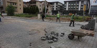 dumlupinar-mahallesinde-parke-calismalari-devam-ediyor.jpg