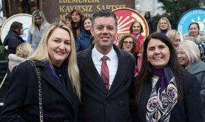 dunya-emekci-kadinlar-gunu-cesitli-etkinliklerle-kutlandi-NHw6sUX6.jpg