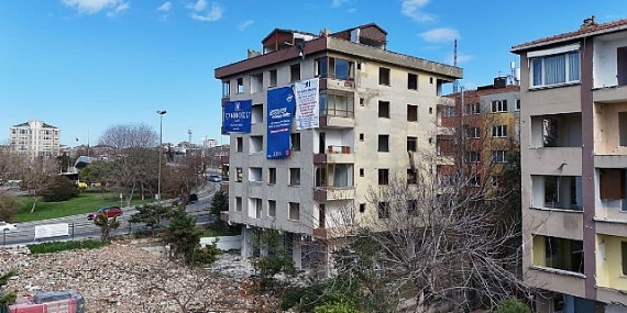 e-sinifi-yuksek-riskli-binanin-yikimi-gerceklesti.jpg