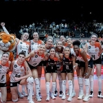 eczacibasi-dynavitten-evinde-net-galibiyet.jpg