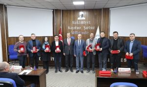 edremit-belediye-meclisinde-veda-toplantisi-hs6HKVF3.jpg