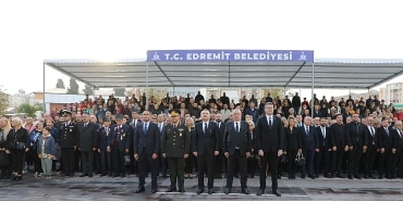 edremitte-10-kasimda-hayat-durdu.jpg