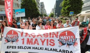 efes-selcuk-belediye-baskani-filiz-ceritoglu-sengel-izmirde-duzenlenen-1-mayis-emek-ve-dayanisma-r6Sckcrs.jpg
