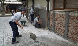 efes-selcuk-belediyesi-ilcedeki-tum-umumi-wc-isletmelerinde-koklu-bir-calisma-baslatti-C17sk4Og.jpg