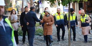 efes-selcukta-carsi-ici-calismalar-hiz-kesmeden-devam-ediyor.jpg