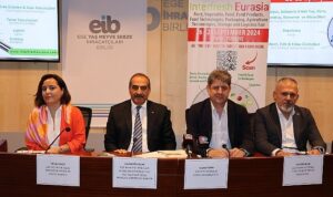 egeli-yas-meyve-sebze-ihracatcilarinin-ayagina-fuar-geldi-Zj7aTyjH.jpg