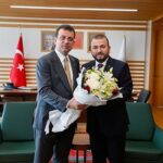 ekrem-imamoglu-arnavutkoy-belediye-baskani-mustafa-candarogluna-tebrik-ziyaretinde-bulundu.jpg