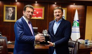 ekrem-imamoglu-bahcelievler-belediye-baskani-hakan-bahadira-tebrik-ziyaretinde-bulundu-ybiYGmRt.jpg