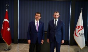 ekrem-imamoglu-gungoren-belediye-baskani-bunyamin-demire-tebrik-ziyaretinde-bulundu-gfibArsg.jpg
