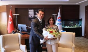 ekrem-imamoglu-maltepe-belediye-baskani-esin-koymene-tebrik-ziyaretinde-bulundu-kqQwYrbF.jpg