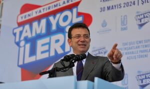 ekrem-imamoglu-silenin-14-koyunde-14-parki-hizmete-acarken-iski-eliyle-de-sile-icme-5NLf5uRz.jpg