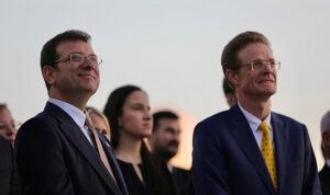 ekrem-imamoglundan-avrupaya-israilin-saldirilarini-izleme-tepkisi-refaha-askeri-harekat-baslatmasini-yine-izlemekle-mi-ecvK13l5.jpg