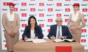 emirates-brezilya-ve-arjantin-seferlerini-artirirken-azul-havayollari-ile-sadakat-programi-ortaklik-anlasmasi-imzaladi-F3DSvrdK.jpg