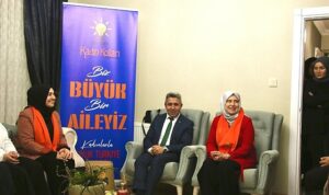 erol-olmez-hane-hane-geziyor-PpvXZBlQ.jpg