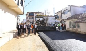 ertugrulgazi-mahallesinde-36-sokak-asfaltlaniyor-POXxiiDt.jpg