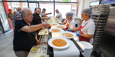 ferdi-zeyrek-bakirkoyde-anildi.jpg