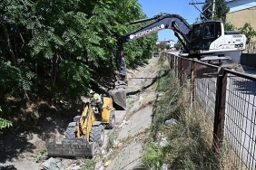 fevzi-cakmak-mahallesinde-sulama-kanallari-temizlendi.jpg