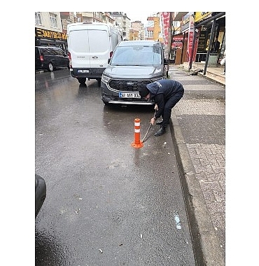 findiklida-isgaller-kaldirildi-yollar-acildi.jpg