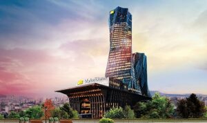 fullstack-bootcamp-2023u-basariyla-tamamlayan-3-genc-kariyerlerine-vakifbankta-devam-edecek-pwrTqd73.jpg