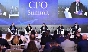 gedik-yatirim-cfo-summitte-ekonomik-gelismeleri-degerlendirdi-hp5zFnEf.jpg