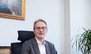 gelecegin-liderlerine-kariyer-firsati-management-trainee-8iNSGVpl.jpg