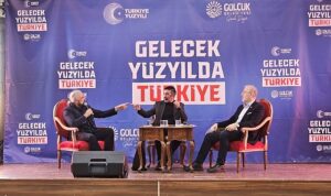 gelecek-yuzyilda-turkiyenin-rolu-golcukte-anlatildi-mLGB5Mea.jpg