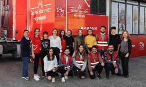 genclerin-her-adiminda-akbank-yanlarinda-L7p2YuzB.jpg