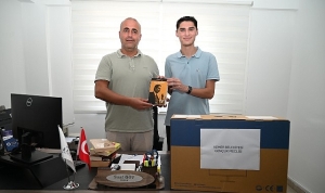 genclik-meclisinden-anlamli-bagis.jpg